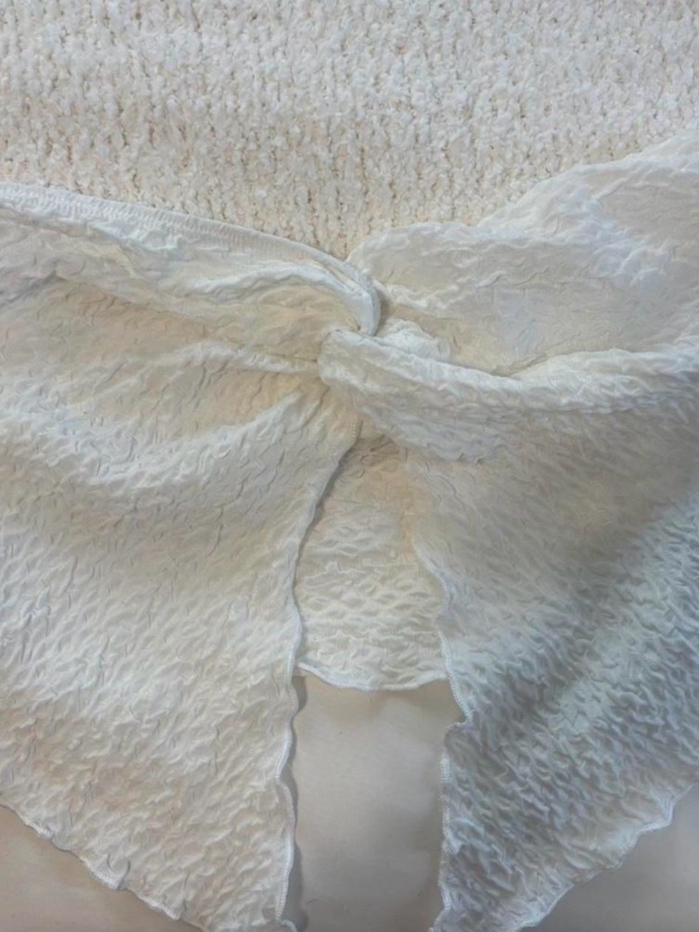 SHEIN Crop Top in White Size Large